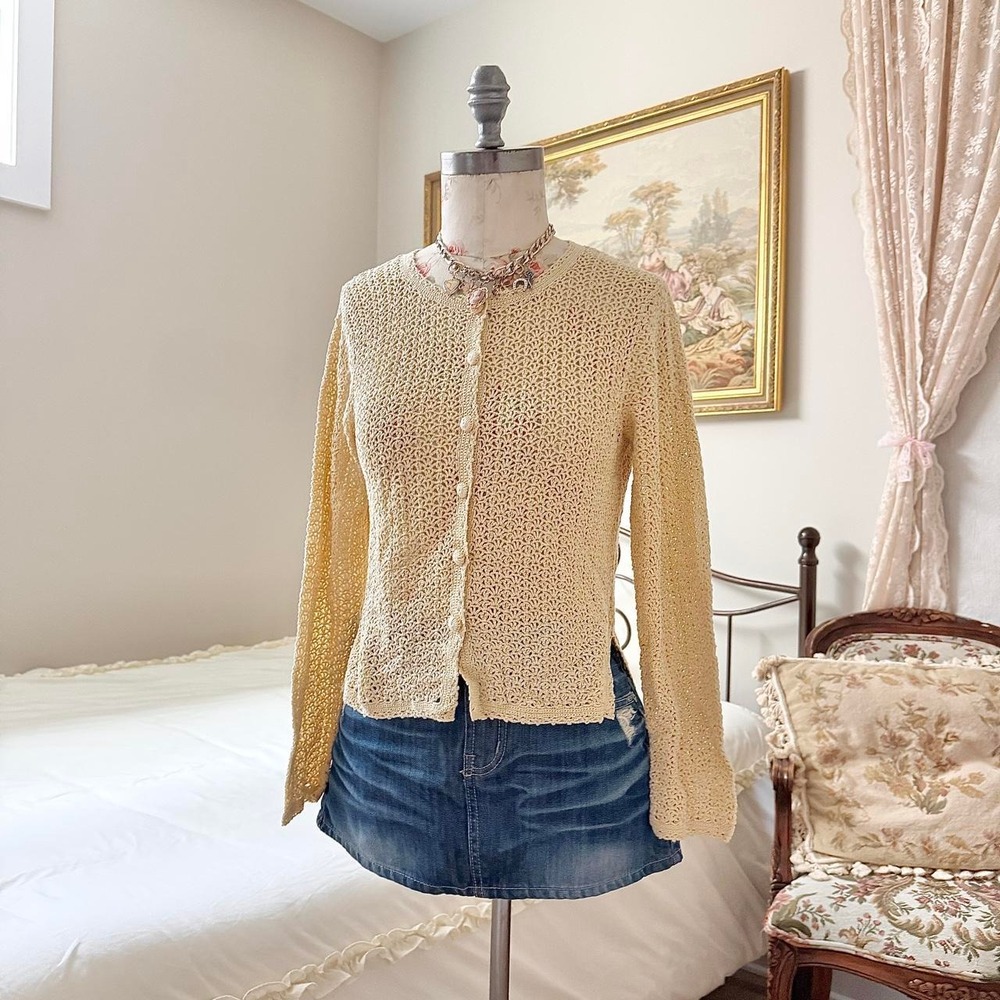 90s April Cornell size small cream crochet knit button front cardiga